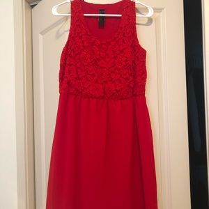 Red sleeveless lace detail dress